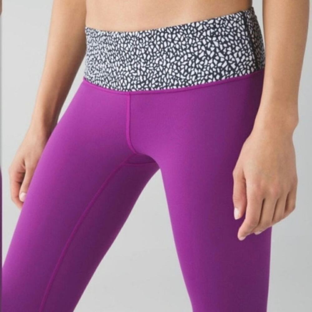 LULULEMON Wunder Reversible Leggings Black Regal Plum Miss Mosaic Black Size 6 - Picture 7 of 11